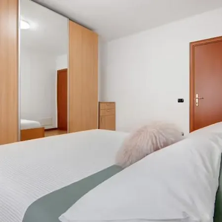 Appartement Casa Enea Exclusive Relax Colico
